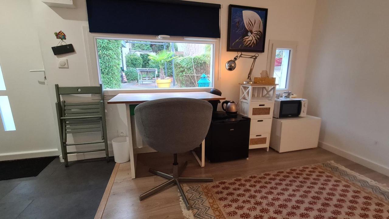 Le Studio Dans Le Jardin. Rosny-sous-Bois Exteriér fotografie